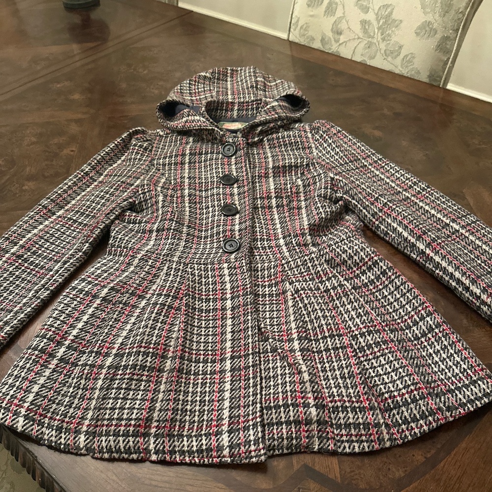 Super cute dressy wool jacket. Light weight